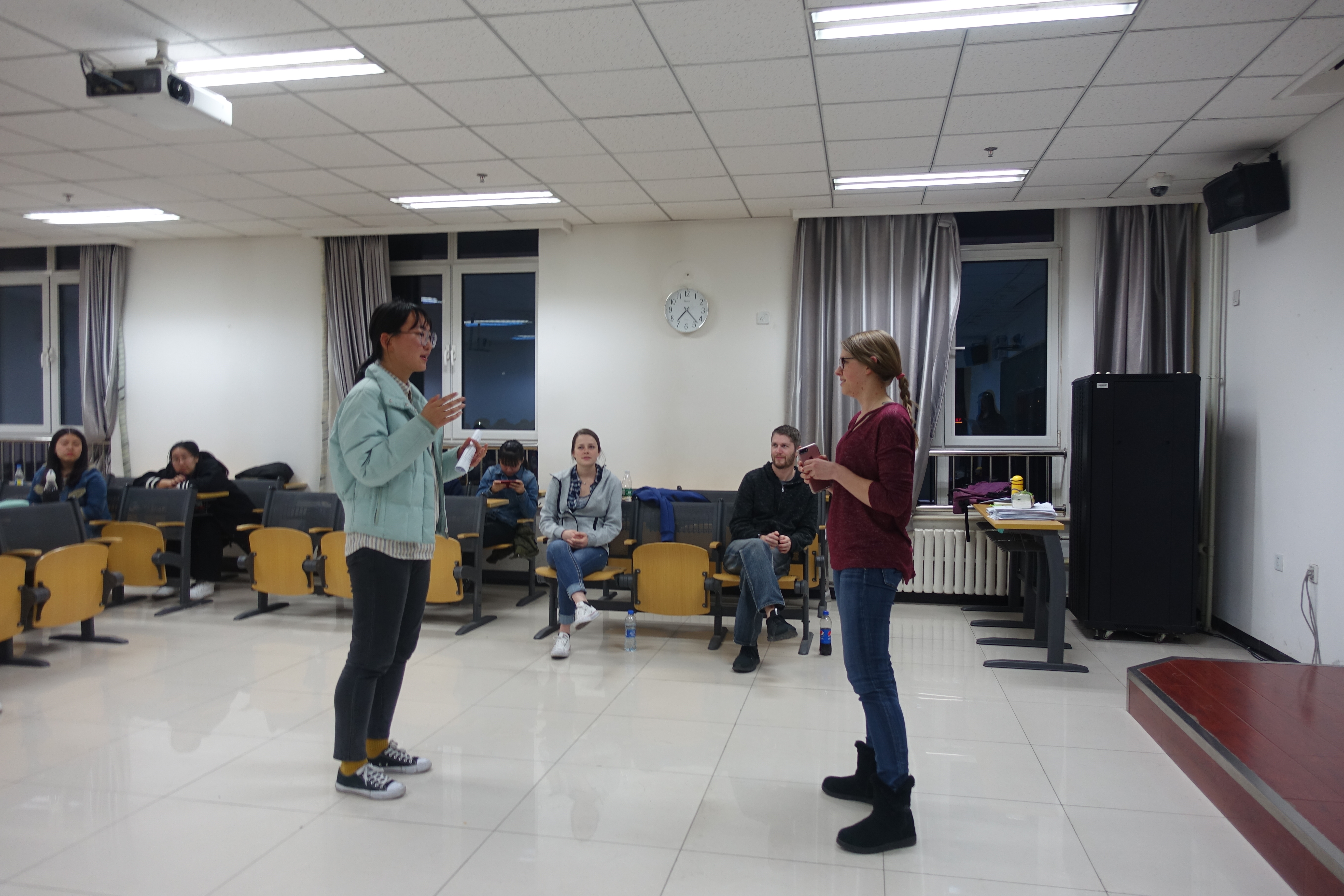 详细阅读:大学交流活动:中美学生护理话题分享会 大学交流活动:中美学生护理话题分享会